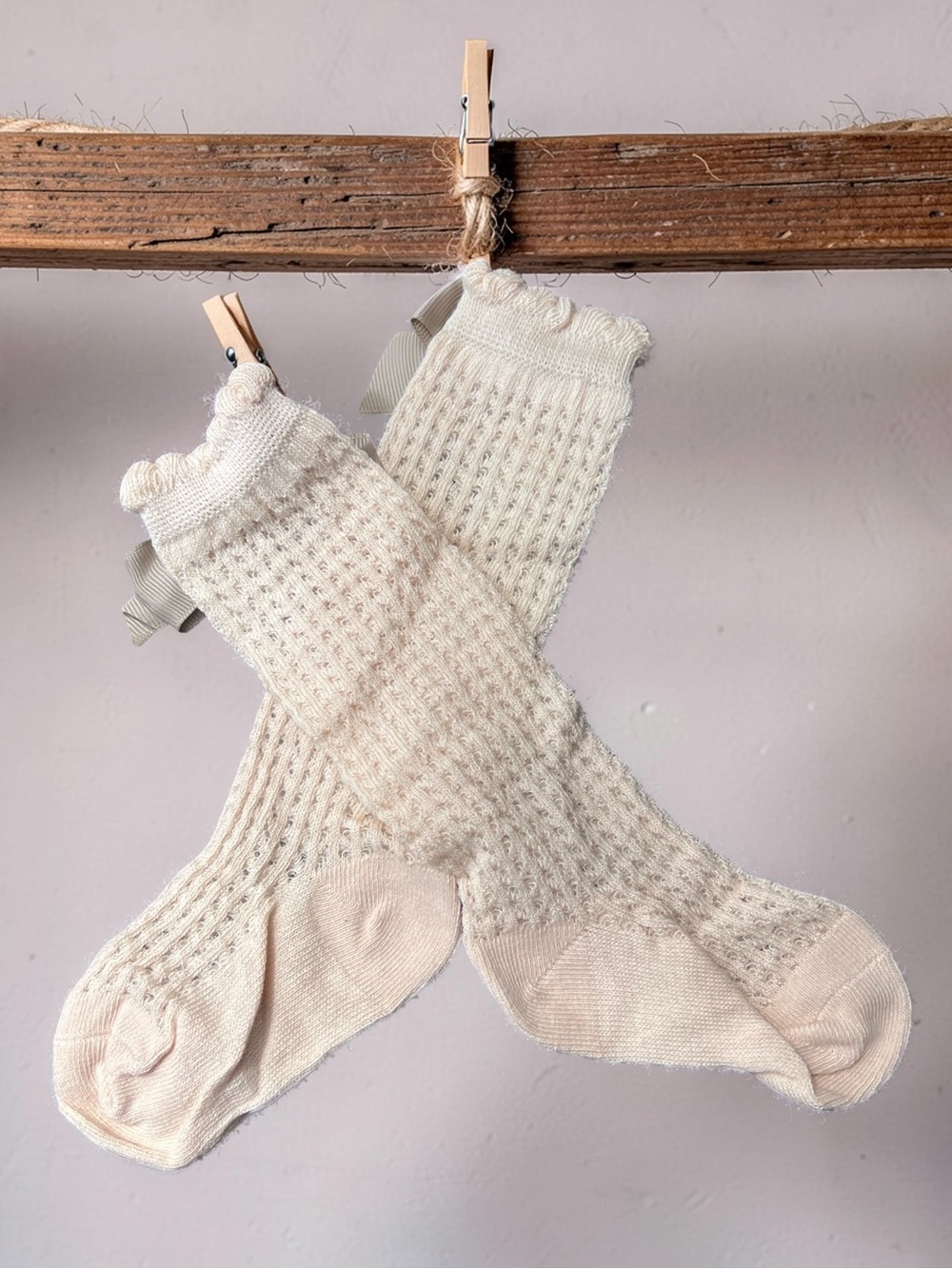 Boho Crochet Knit Toddler Knee High Bow Socks Cream Taupe Size 1-3 Years - Picture 9 of 9